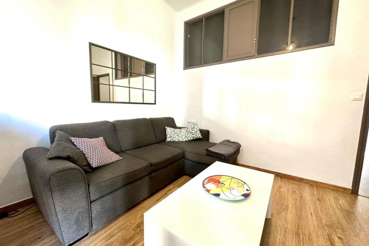 Spacious Cocoon Close To The